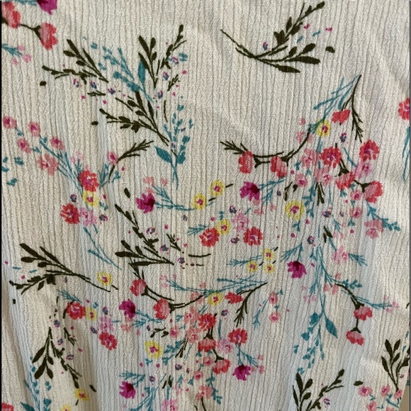 Lily Rose short sleeve Romper - Picture 5 of 5